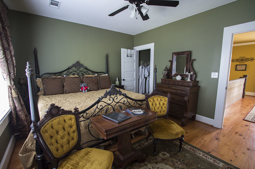 Bama Bed And Breakfast - Chimes Suite Tuscaloosa Eksteriør billede