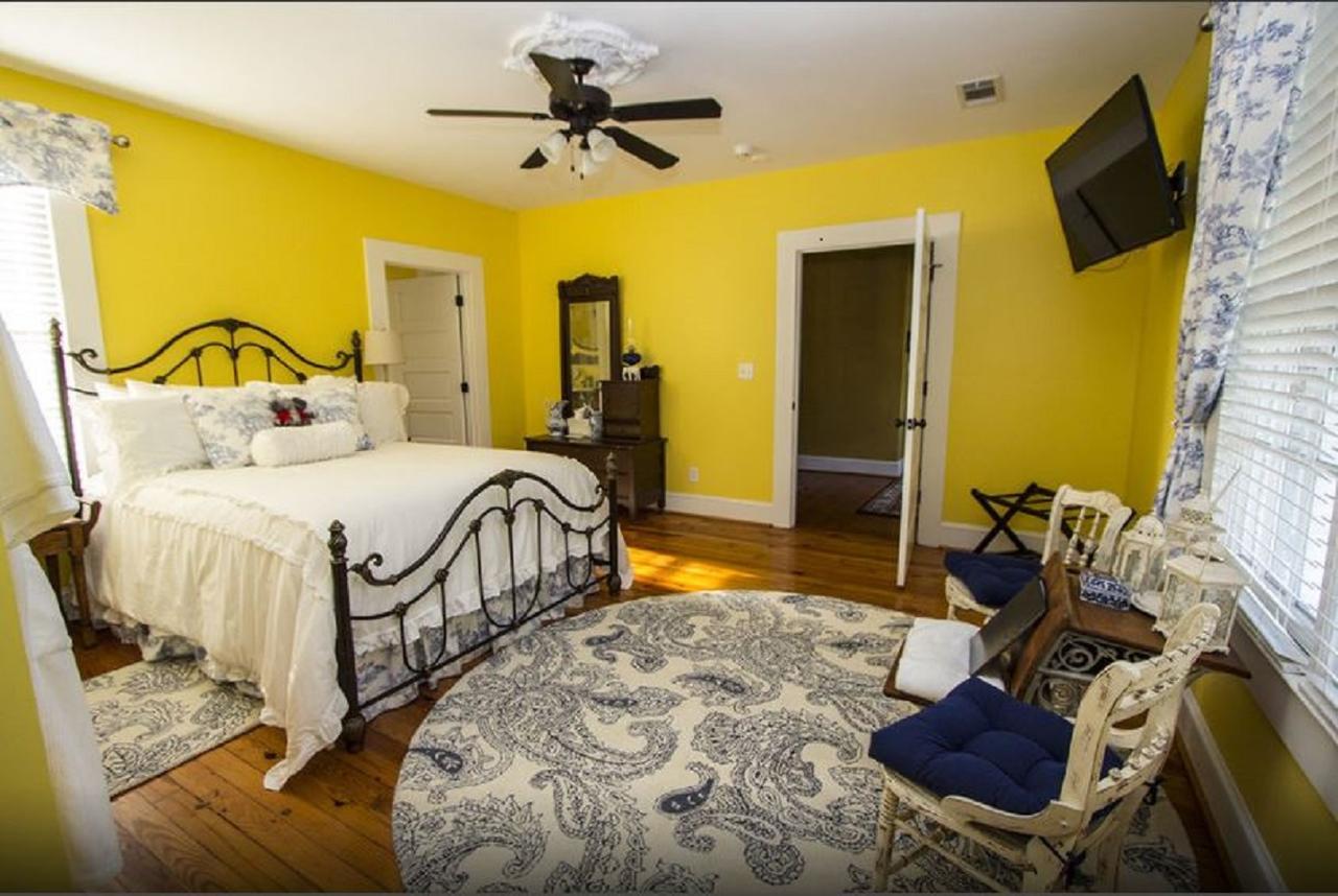 Bama Bed And Breakfast - Chimes Suite Tuscaloosa Eksteriør billede