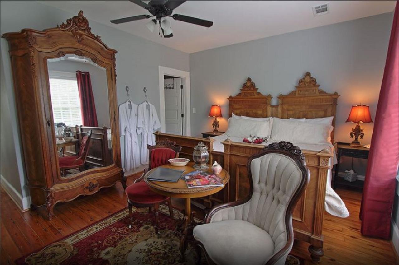 Bama Bed And Breakfast - Chimes Suite Tuscaloosa Eksteriør billede