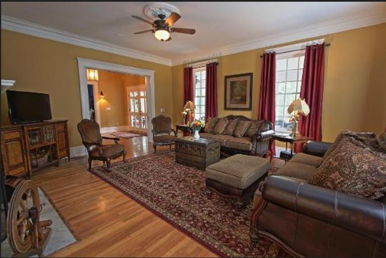 Bama Bed And Breakfast - Chimes Suite Tuscaloosa Eksteriør billede