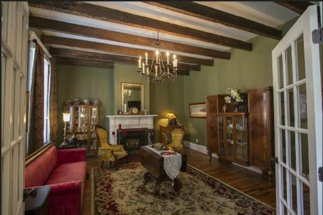 Bama Bed And Breakfast - Chimes Suite Tuscaloosa Eksteriør billede
