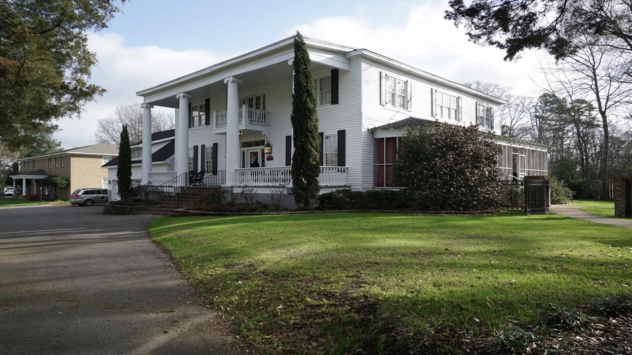 Bama Bed And Breakfast - Chimes Suite Tuscaloosa Eksteriør billede
