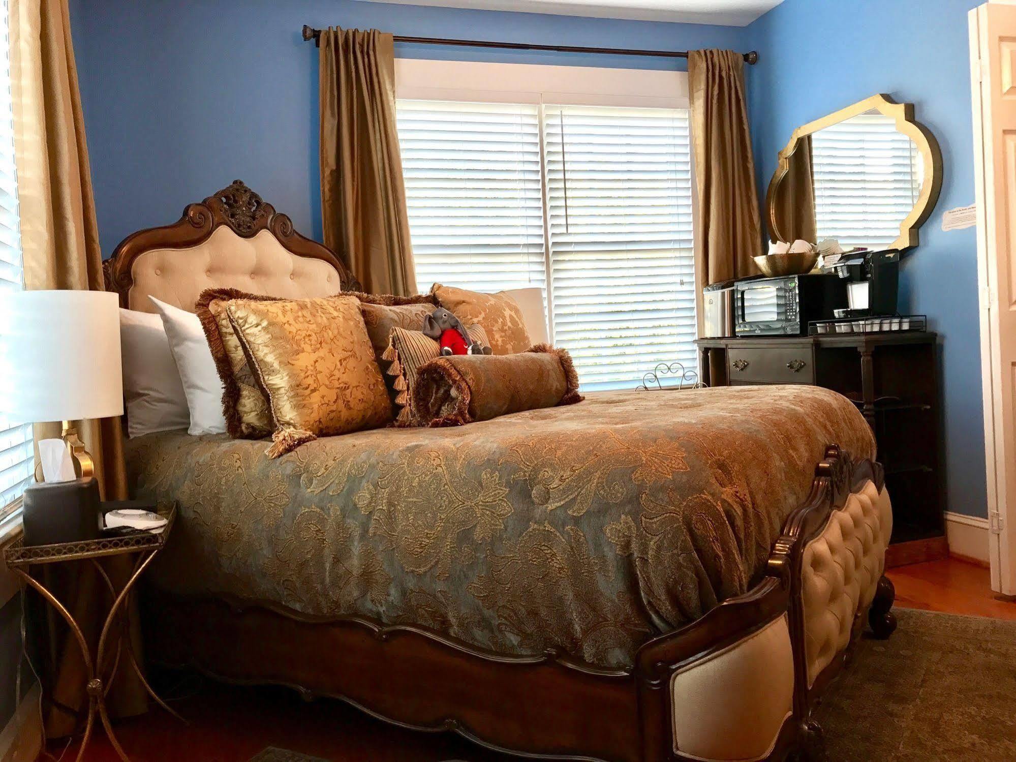 Bama Bed And Breakfast - Chimes Suite Tuscaloosa Eksteriør billede