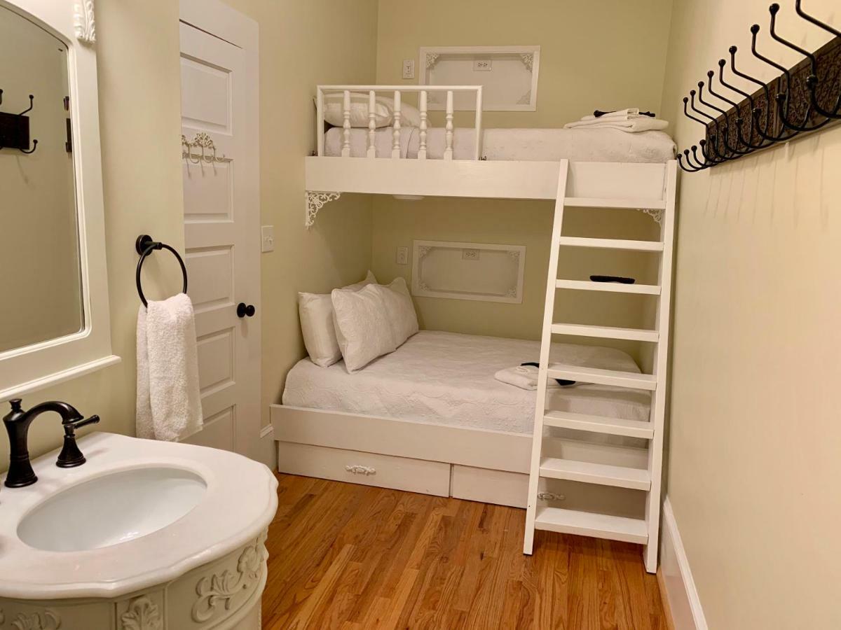 Bama Bed And Breakfast - Chimes Suite Tuscaloosa Eksteriør billede